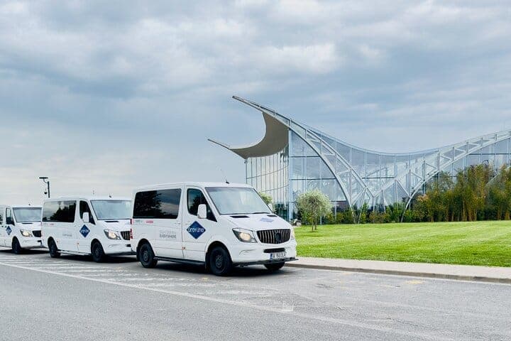 Therme București: Express Shuttle Transfer